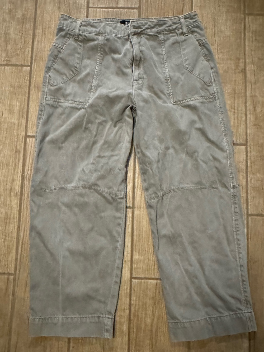 Kut from the Kloth Ashton Barrel Leg